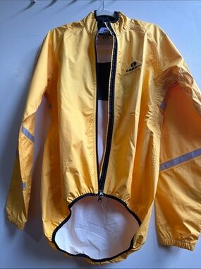 Capo Men’s Yellow Lightweight Cycling Jacket